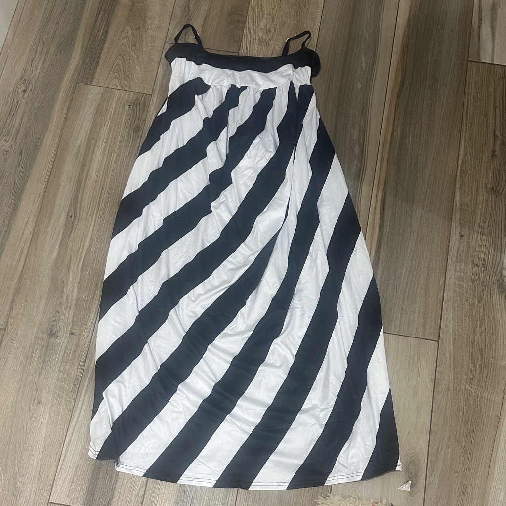 Brand New Just Out Of Pkg Black And White Striped Maxi Dress